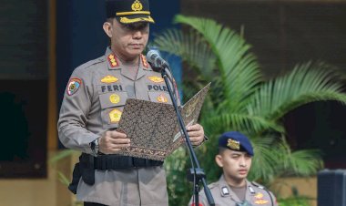 Polisi-Peduli-Pendidikan:-Polda-Jatim-Hadirkan-‘Polisi-Jogo-Sekolah’-Wujudkan-Lingkungan-Pelajar-Aman-Tanpa-Kekerasan
